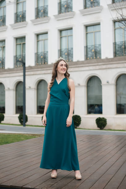 Robe de mariage vert : le guide complet de toutes les nuances