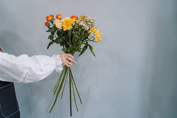 Robe pastel pour un mariage : le guide de toutes les teintes douces